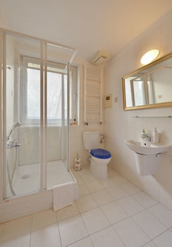 Ambiente Serviced Apartments - Castle Pressburg Exterior foto